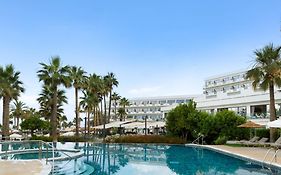 St George Beach Hotel & Spa Resort (Adults Only)